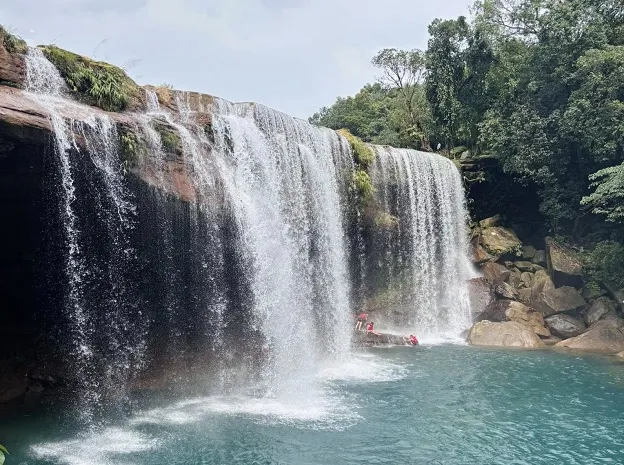 Krangsuri Waterfall, Meghalaya