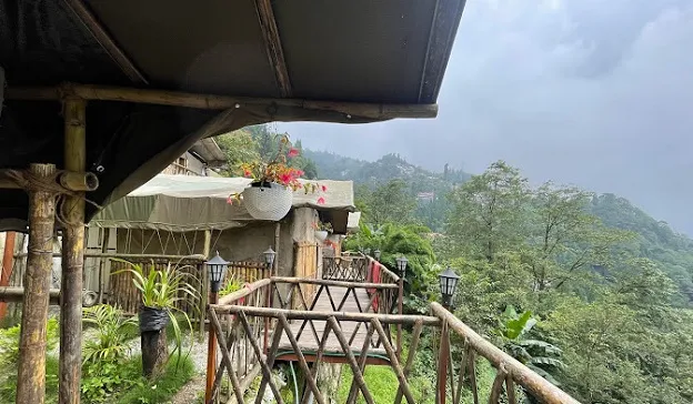 Deoja Forest Stay, Darjeeling Balcony