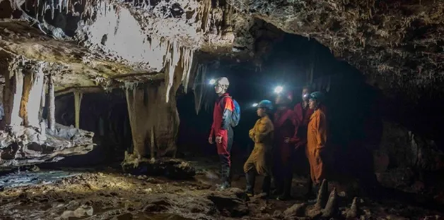 Krem Mawmluh Cave, Meghalaya
