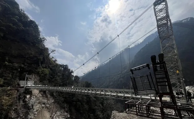 Taram Chu Bridge, Lachen