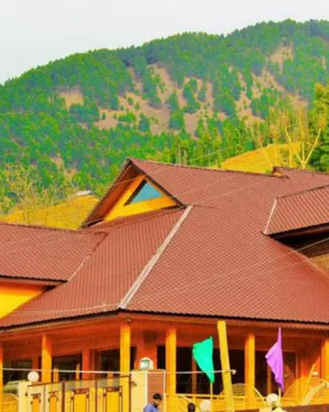 Paradise Retreat Daksum, Daksum