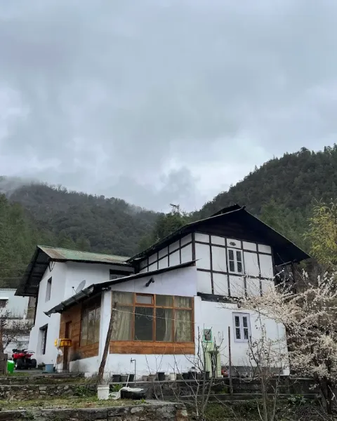 Red Berry Riverview Homestay, Shergaon