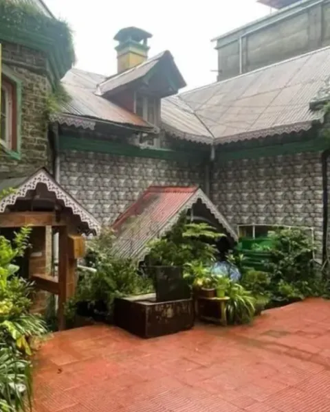 Monratino Himadrie, Darjeeling