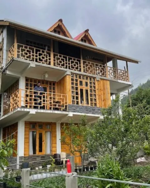 Red Berry Homestay