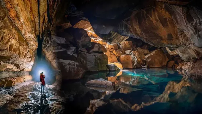 Mawlynnong village to Cherrapunjee