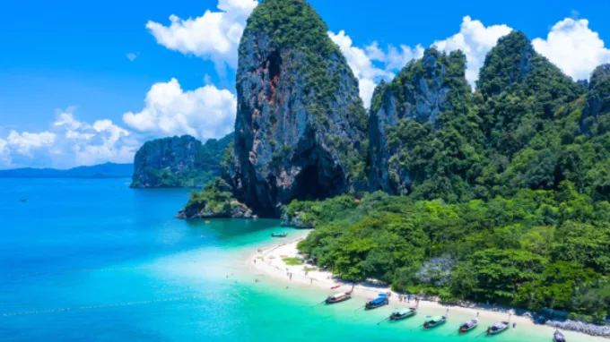 Arrival in Phuket – Transfer to Krabi