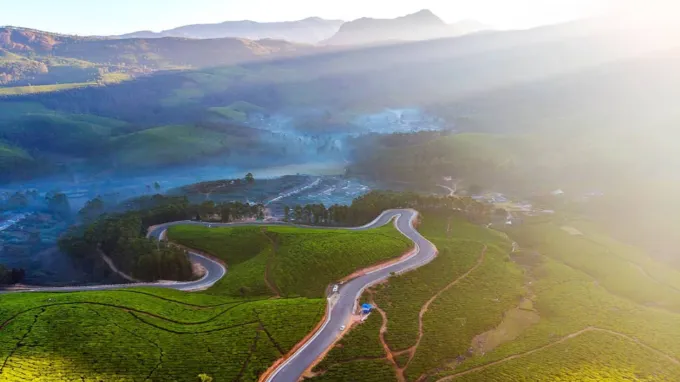 Kolukkumalai & Departure